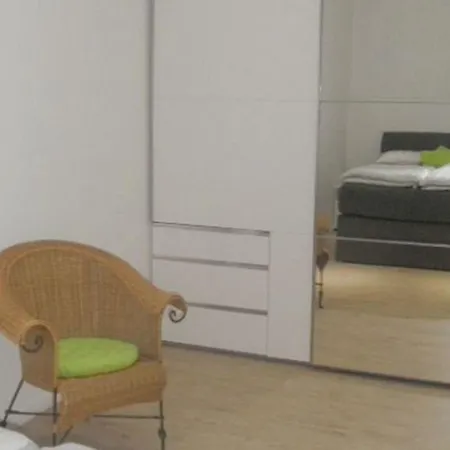 Apartment Iris 2